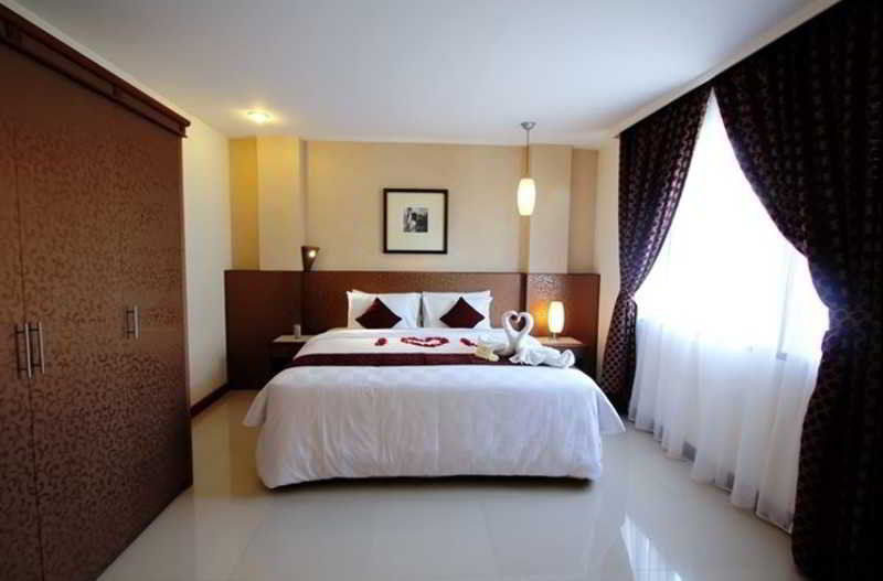 Ohana Hotel Kuta Kuta Lombok Exteriör bild