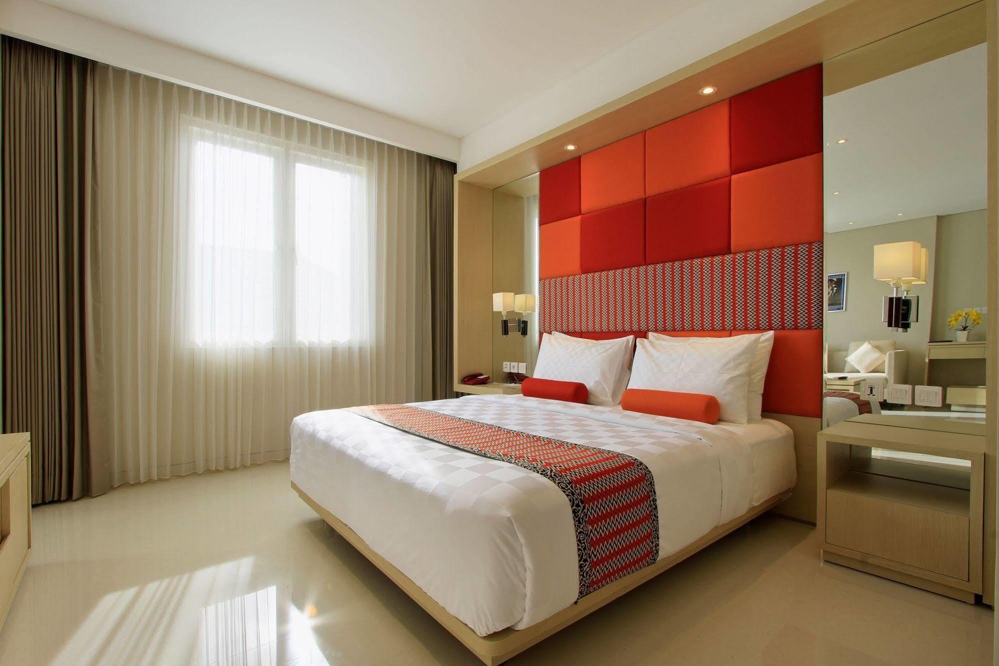 Ohana Hotel Kuta Kuta Lombok Exteriör bild